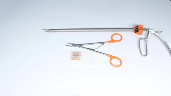 Applicateur et clips de ligature en titane laparoscopique résistant à la corrosion en acier inoxydable de haute qualité